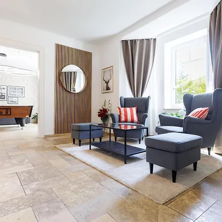 Luxury House With Pool, Garden, Ac & Sauna