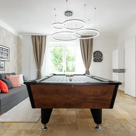 Luxury House With Pool, Garden, Ac & Sauna Apartment *
